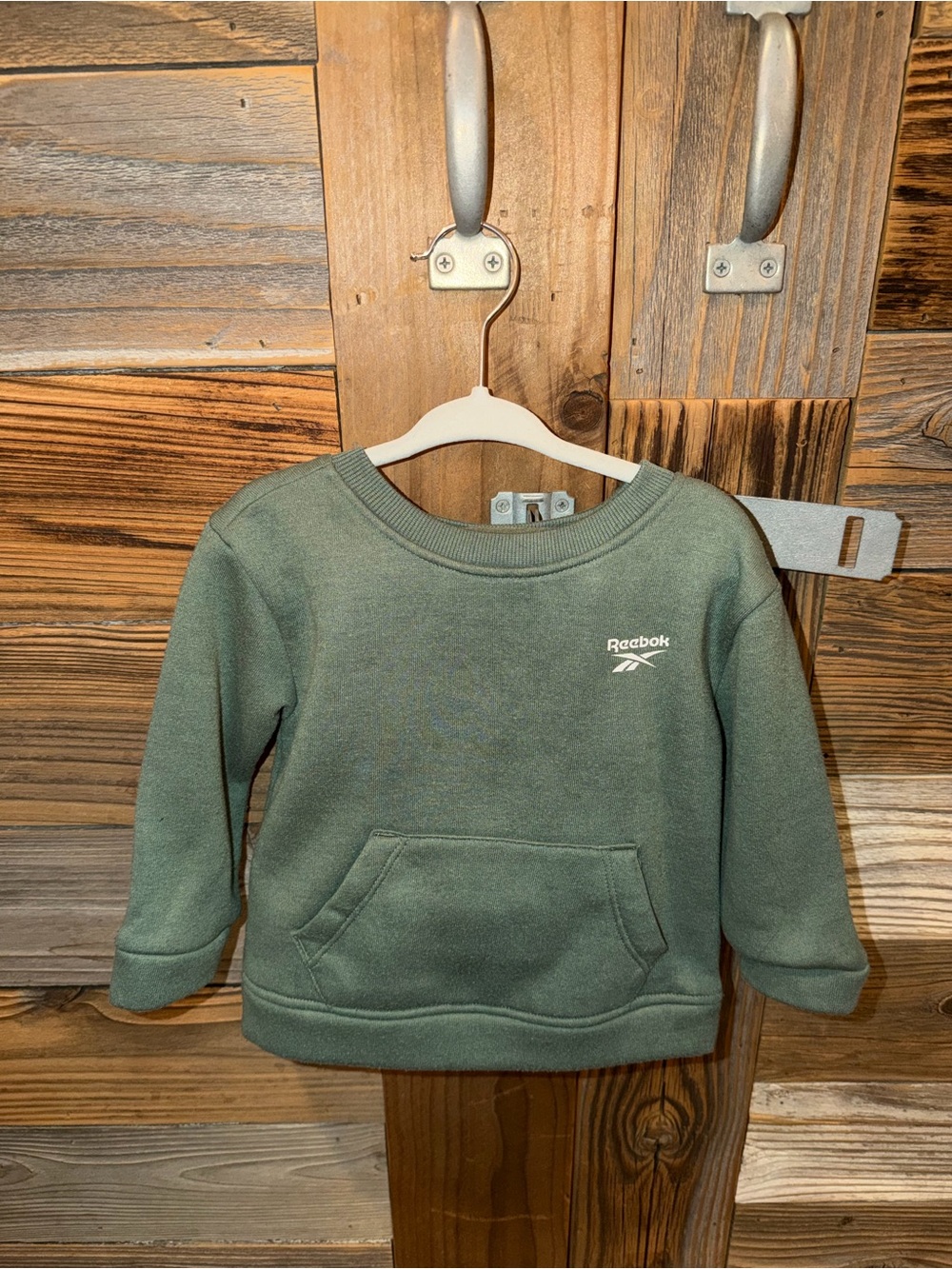 Reebok Kids Green Crewneck Set w/ sweatpants - size 18/24m